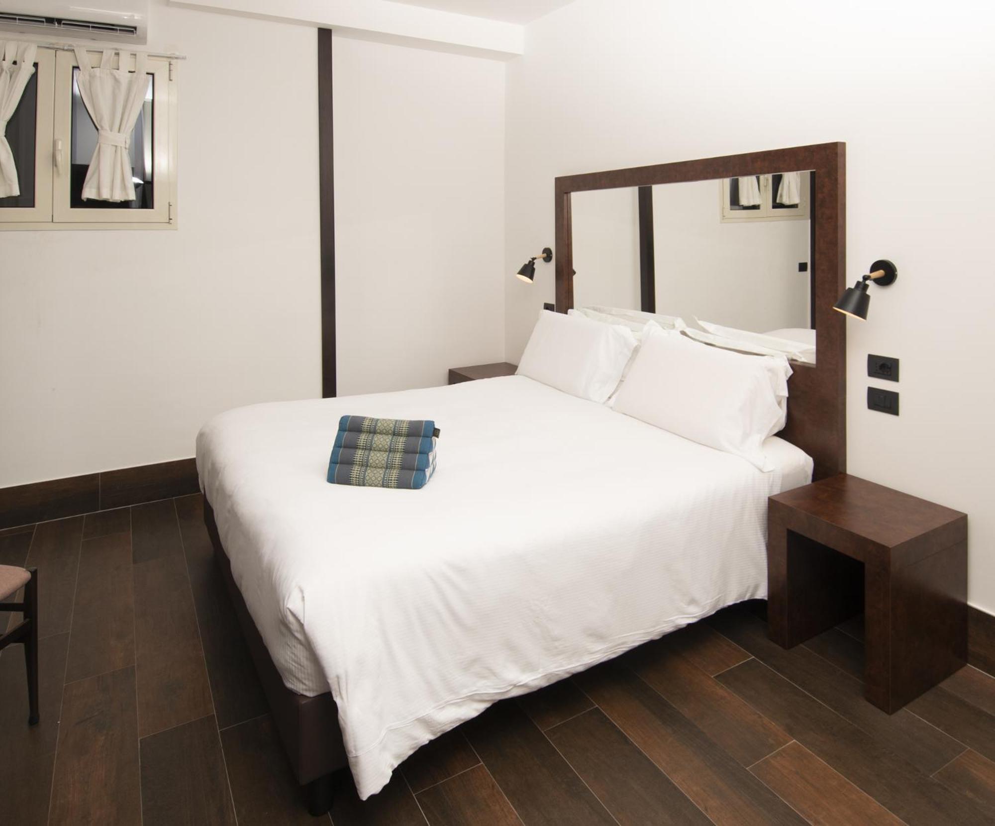Domus Altana Hotel เนเปิลส์ ภายนอก รูปภาพ